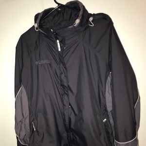 Large women’s Columbia jacket